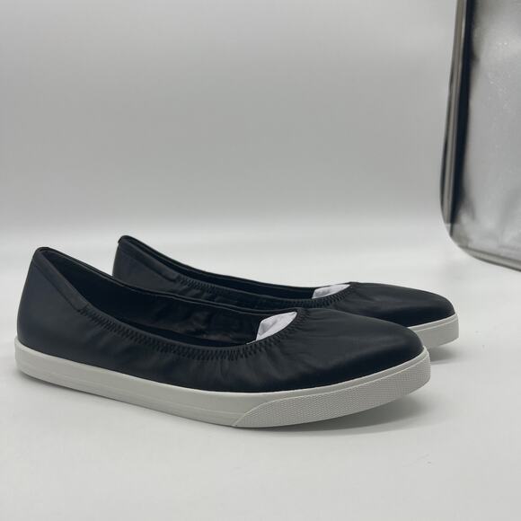 Lori Goldstein Collection Slip On Size 8 M Leather Flat with Elastic Black - Picture 2 of 10